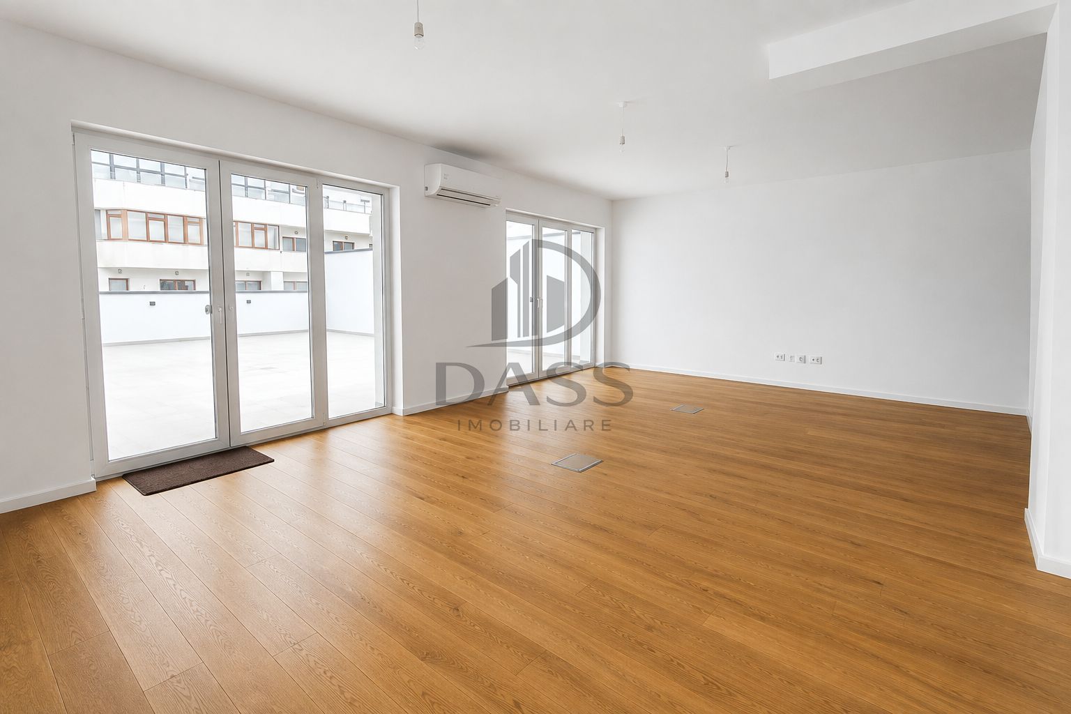 Penthouse 4 camere 111 mp Terasa 78 mp 2 locuri parcare Doamna Stanca - Poză 1
