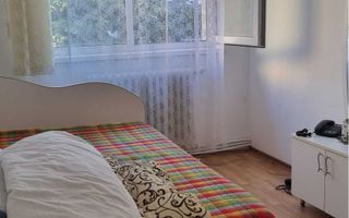 De vanzare apartament cu 3 camere, zona Unirii - Poză 5