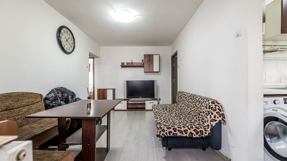 Apartament cu 3 camere, etaj 1 + loc de parcare pe Aleea Predeal - Poză 1