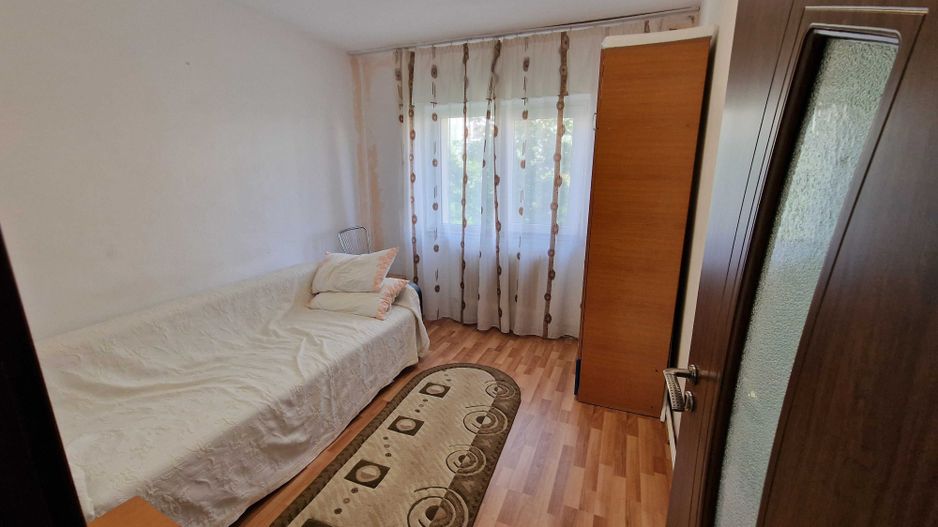 Apartament 3 camere decomandat  zona Big Nou etaj 3/4 - Poză 5