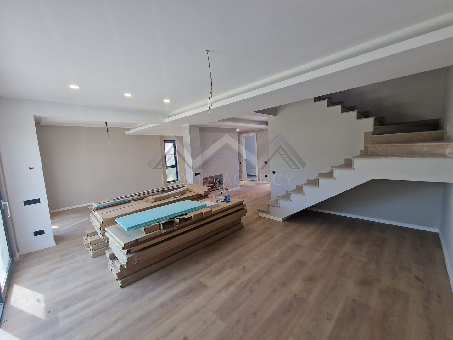 Casă nouă de vânzare lângă Pădurea Tunari – 5 camere, 306 mp teren - Poză 6