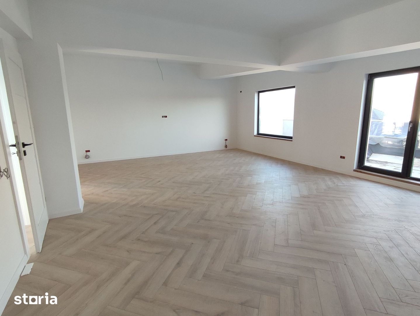 Vila deosebita, Matei Millo, 7 camere, langa padure - Poză 8
