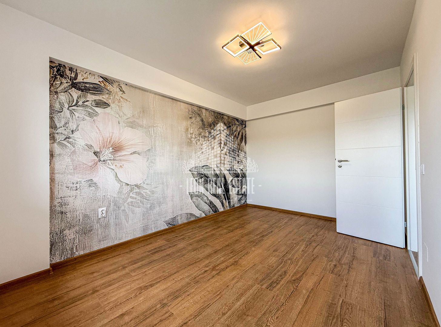 Apartament 3 camere, finisat modern, in Baciu, zona Petrom - Poză 10