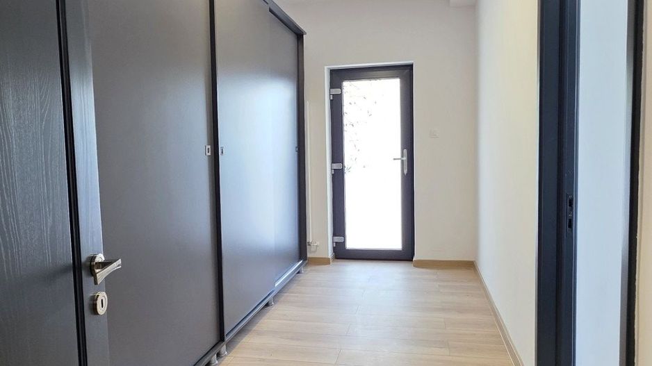 VILĂ D+P+1E, renovată și mobilată, VASLUI - zona Andrei Mureșanu; - Poză 8