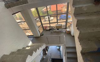 Casă / Vilă, și service cu spații de birouri, de vânzare în sector 4 - Poză 5