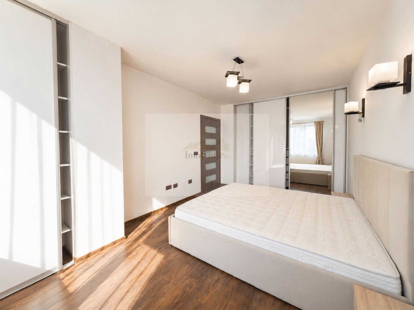 Vânzare ap. 2 camere decomandat, etaj 5, Iulius Mall, parcare - Poză 8