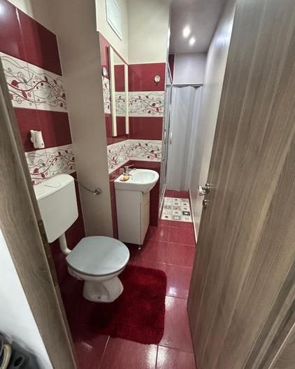 apartament decomandat 5 camere,96 mp utili-Padurea Verde, 2 bai, balcon 12mp - Poză 7