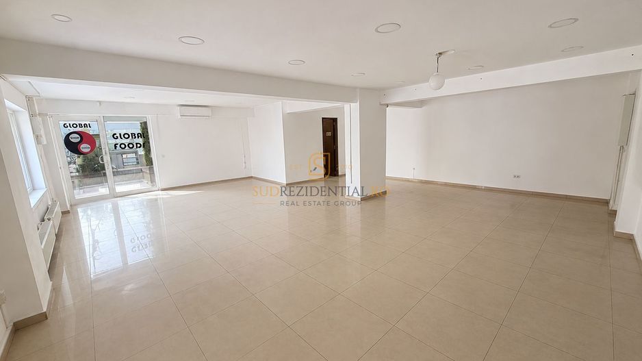 Spatiu comercial de inchiriat, 76 mp, vitrina stradala, Drumul Fermei - Poză 1