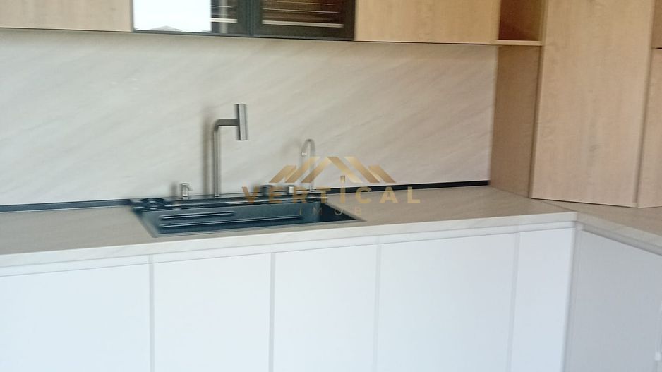 Casa /Vila ultra-moderna- mobilata* de vanzare Berceni /Vidra - Poză 14
