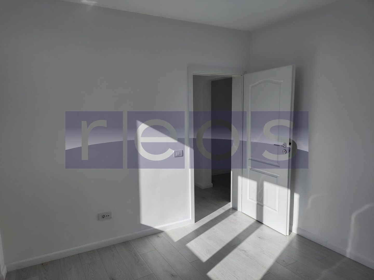 VANZARE I 2 CAMERE I RENOVAT I METROU I RAUL DOAMNEI I DRUMUL TABEREI - Poză 6