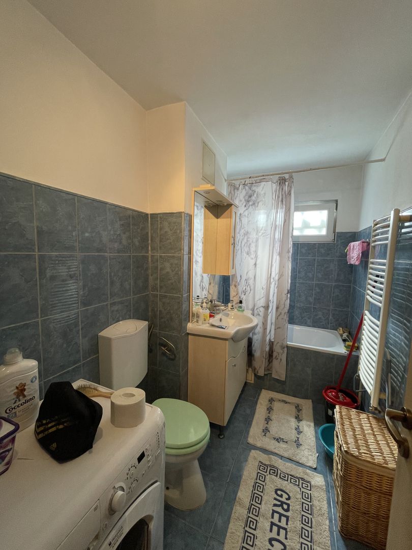 Apartament 4 camere, decomandat, zona excelenta, comison 0%. - Poză 8