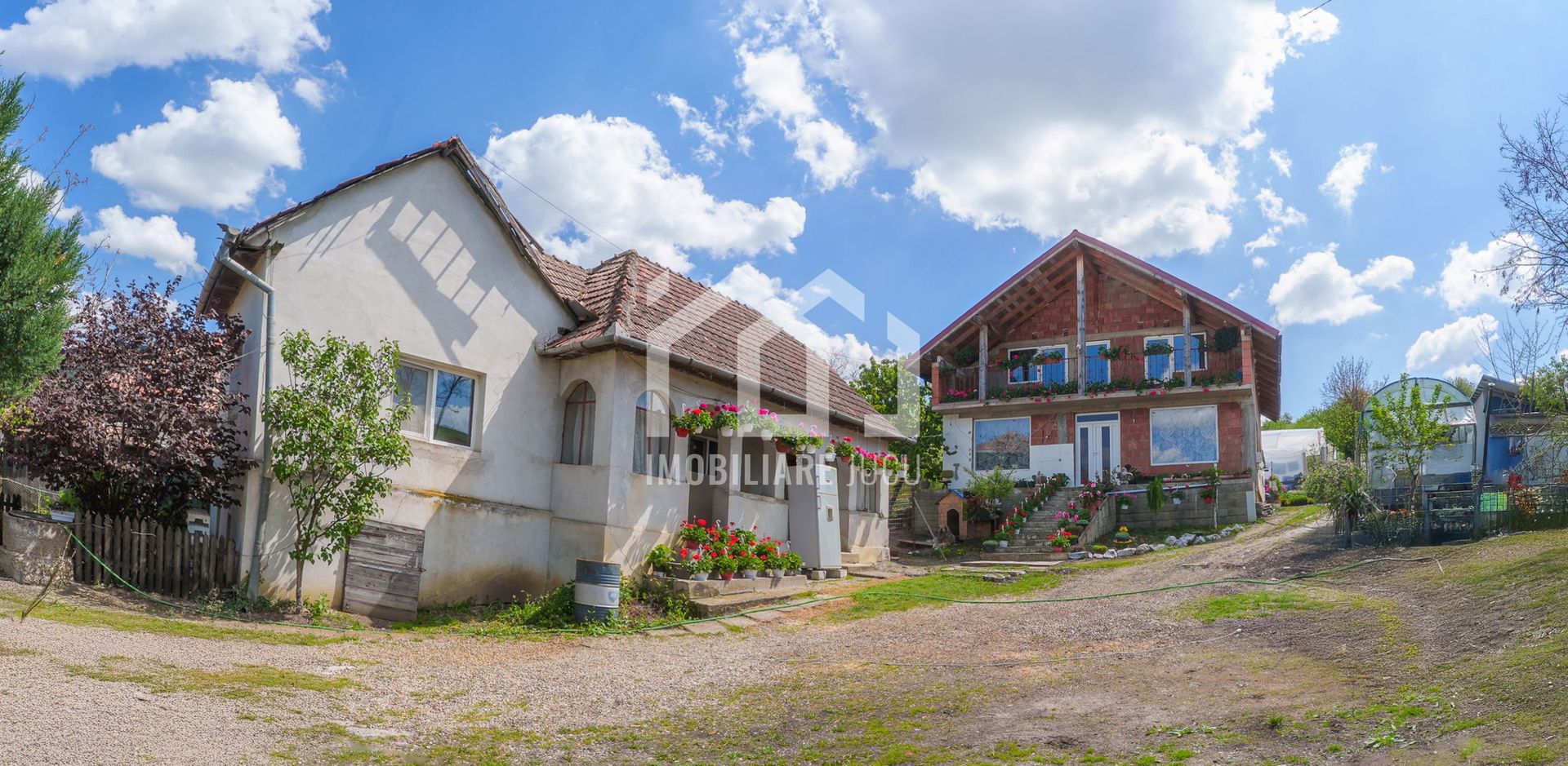 Casă familială spațioasă în Visea, comuna Jucu - Poză 3