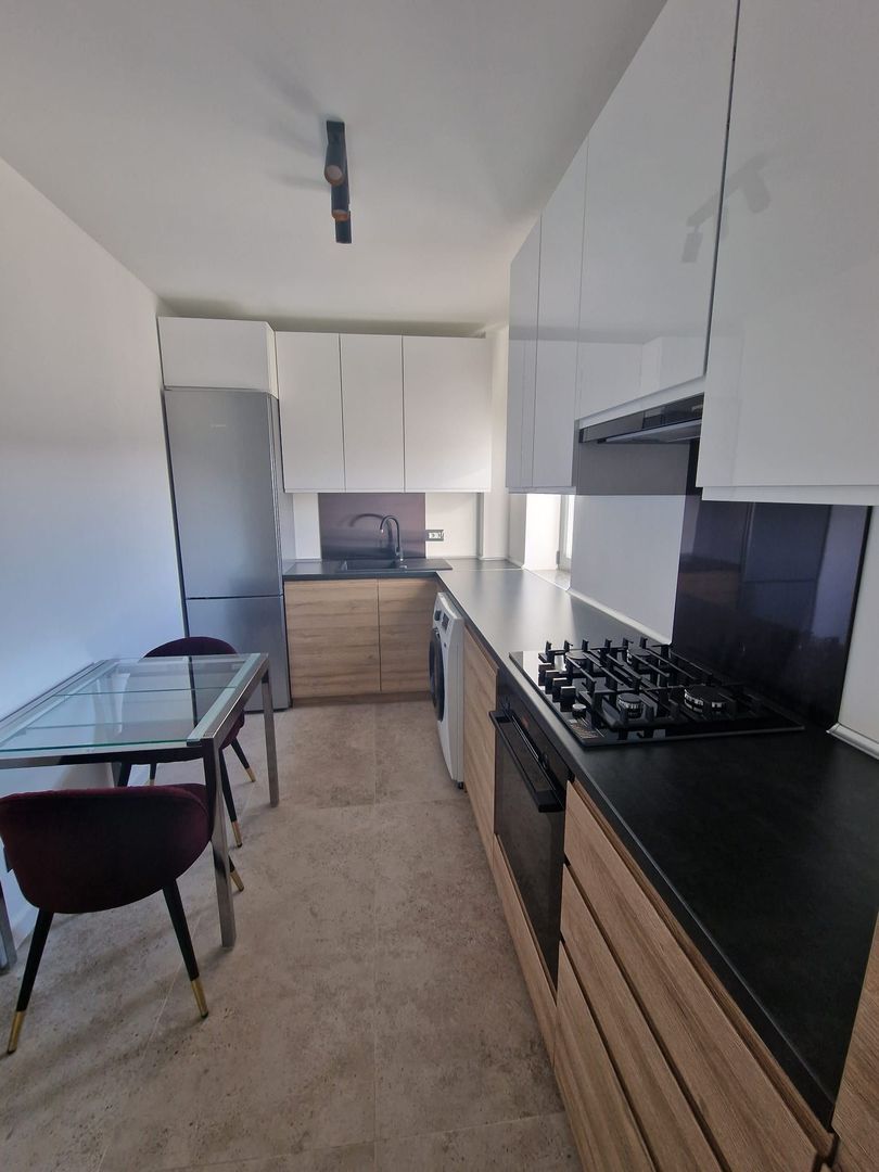 Inchiriere  Apartament 3 camere Petrom City/Straulesti - Poză 2