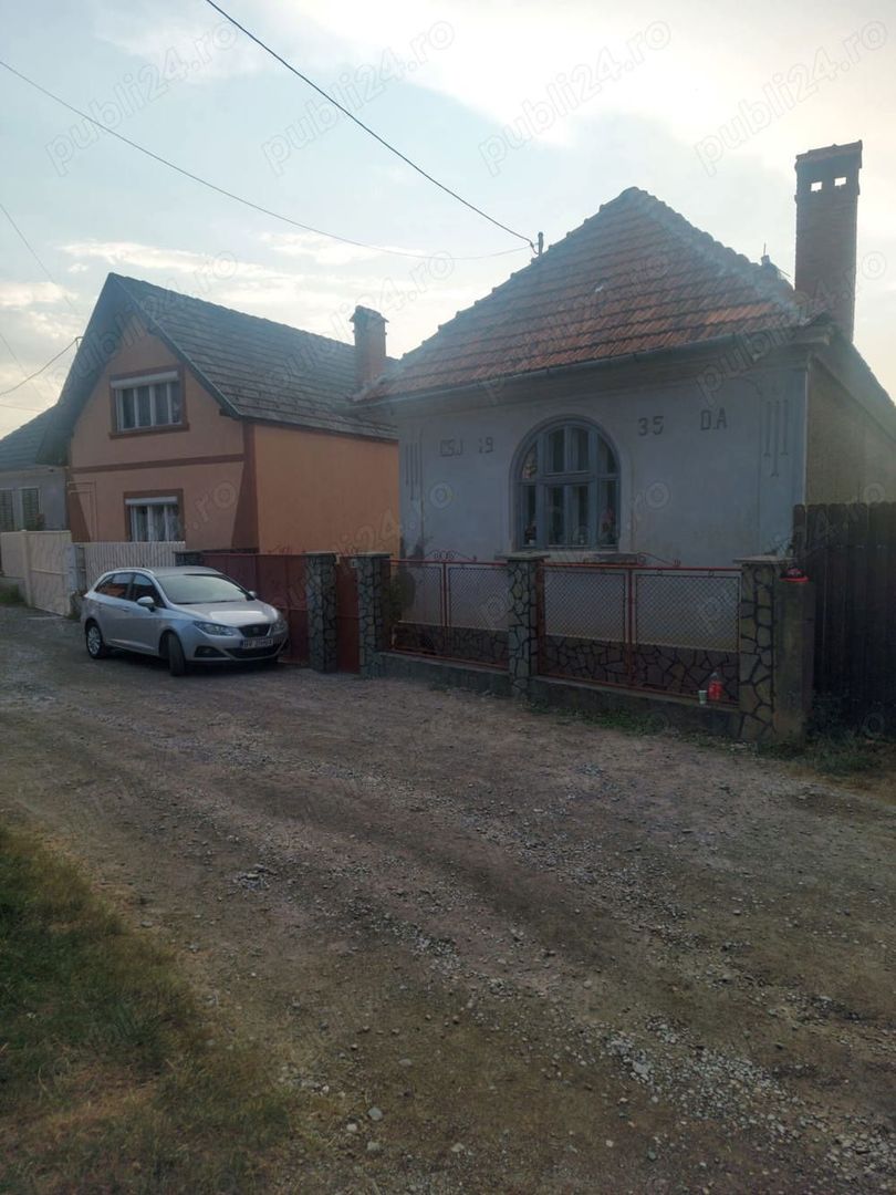 Vanzare casă - Poză 2