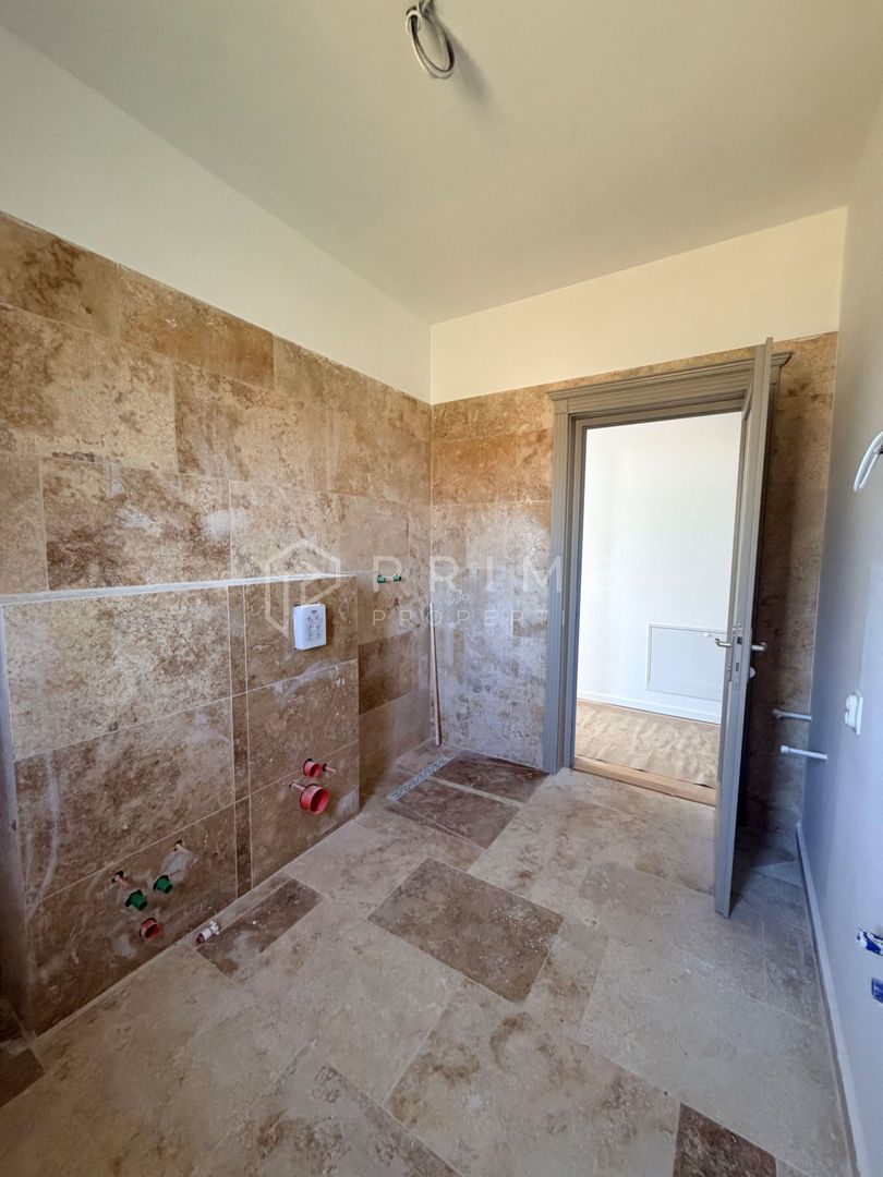 Vilă chalet modern cu perete panoramic de sticlă - Livezeni, Mureș - Poză 15