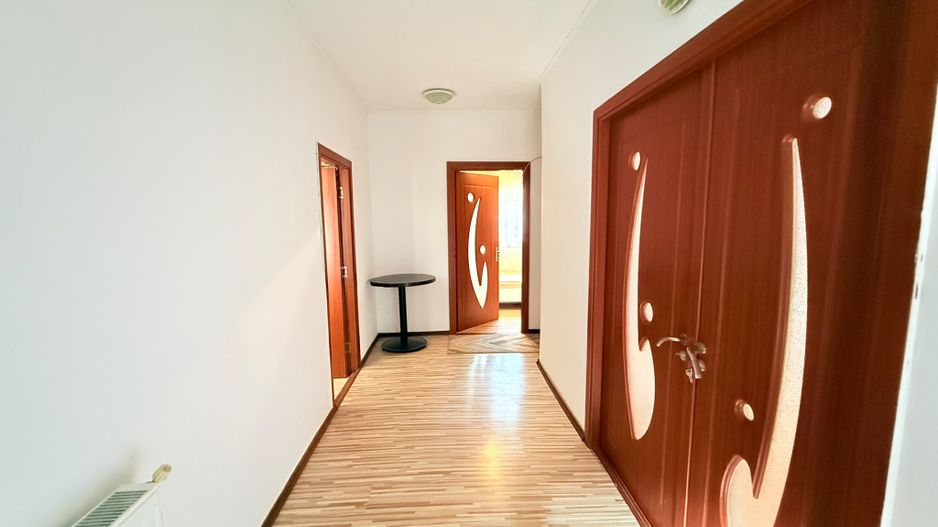 Casă de vânzare | 5 camere| Teren 428 mp | Voluntari, lângă Școala 1 - Poză 8
