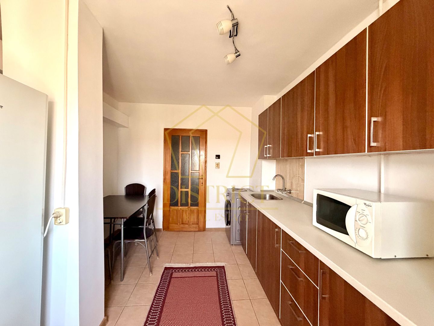 Apartament decomandat cu 2 camere | Steaua - Poză 2