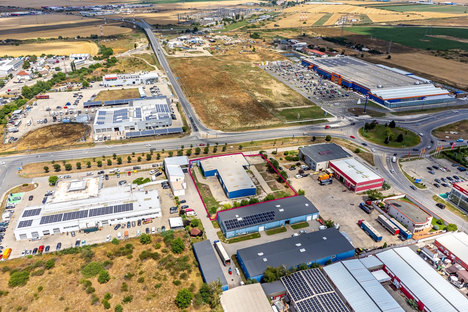 Reprezentanță auto de vânzare – Arad, Zona Industrială Micalaca Est - Poză 4