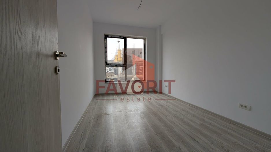 Langa ESO. 73 mp. Bloc nou cu lift. - Poză 3