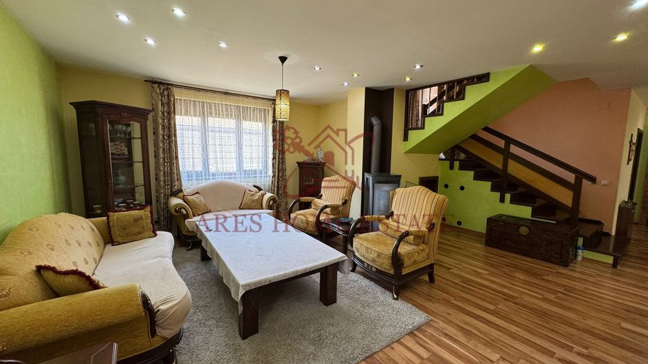 Casă spațioasă, 6 camere, teren 947 mp – Giarmata Vii, comision 0 - Poză 1