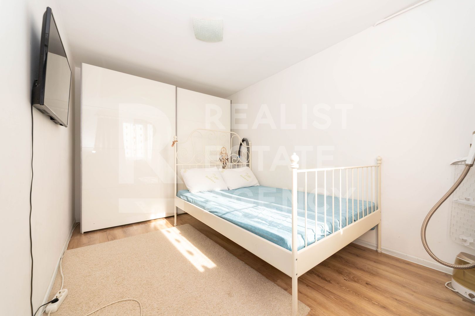 Vânzare, apartament cu 3 camere în zona Lujerului - Poză 5