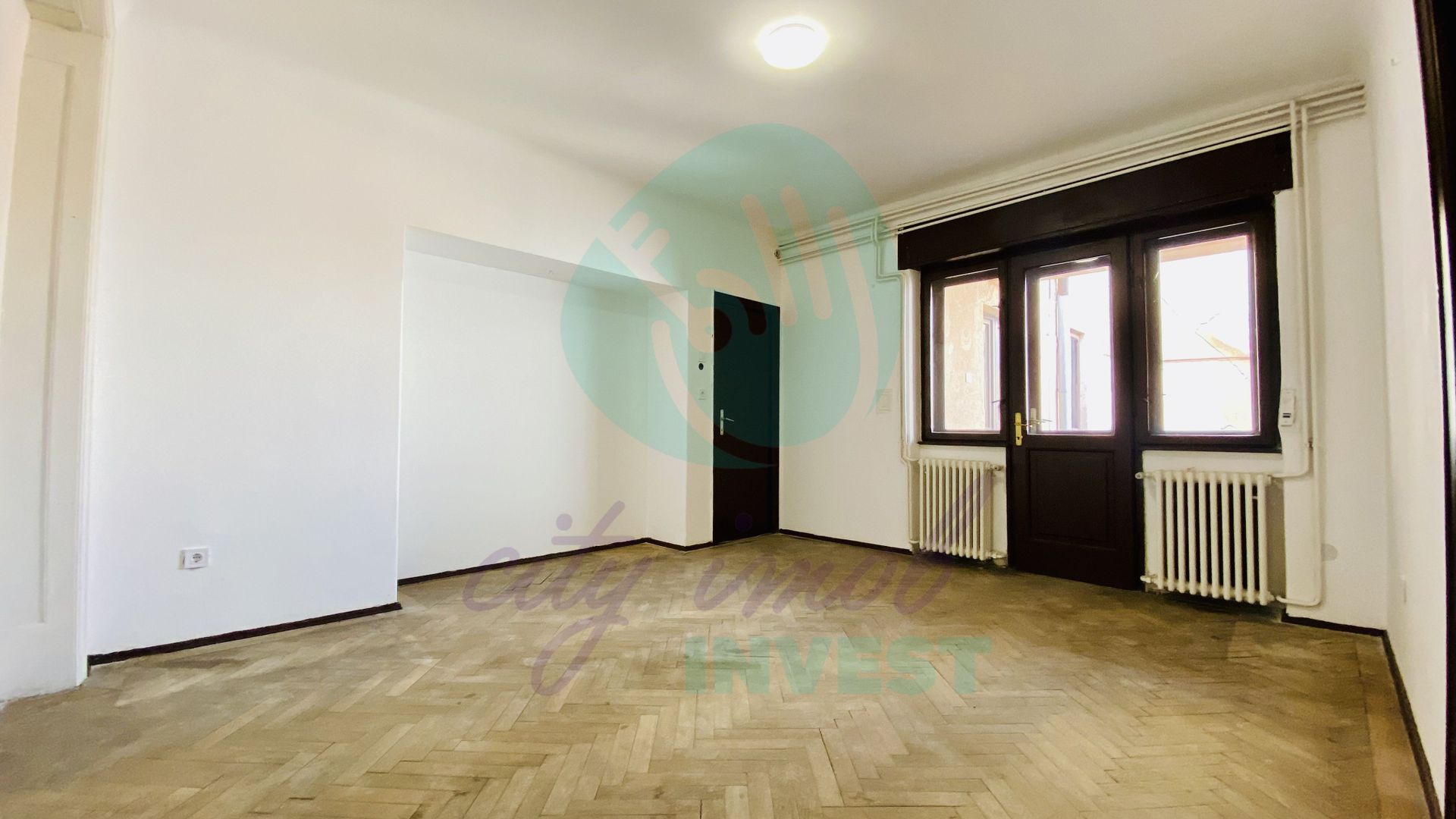 Apartament spatios cu 4 camere - Banu Manta - Poză 5