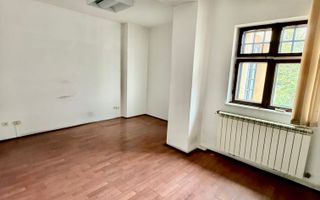 Charming 1930 villa in Cotroceni — original period details, quiet garden, excell - Poză 5