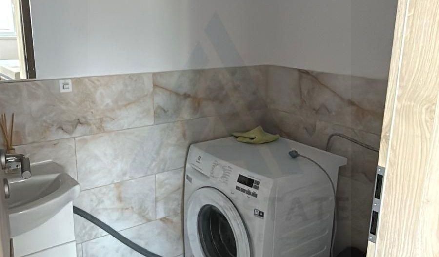 Casă duplex mobilat utilat 3 camere 2 bai teren 288 mp in Tălmaciu - Poză 11