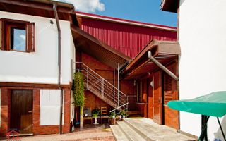Vanzare vila clasica amenajata in stil Baroc situata in Galati - Poză 3