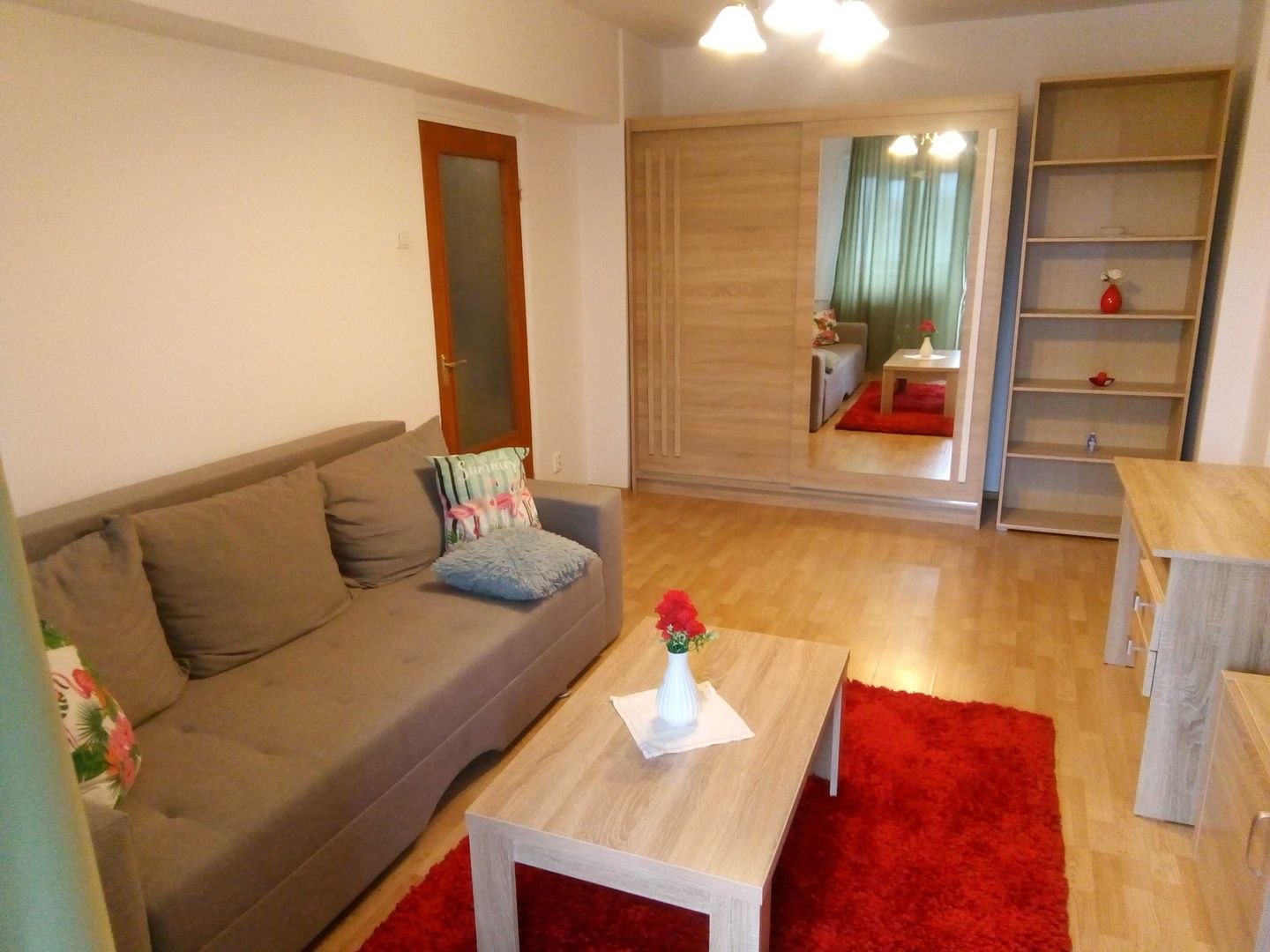 De inchiriat ap 2 cam luminat - Ion Mihalache intersectia cu Turda - Poză 1