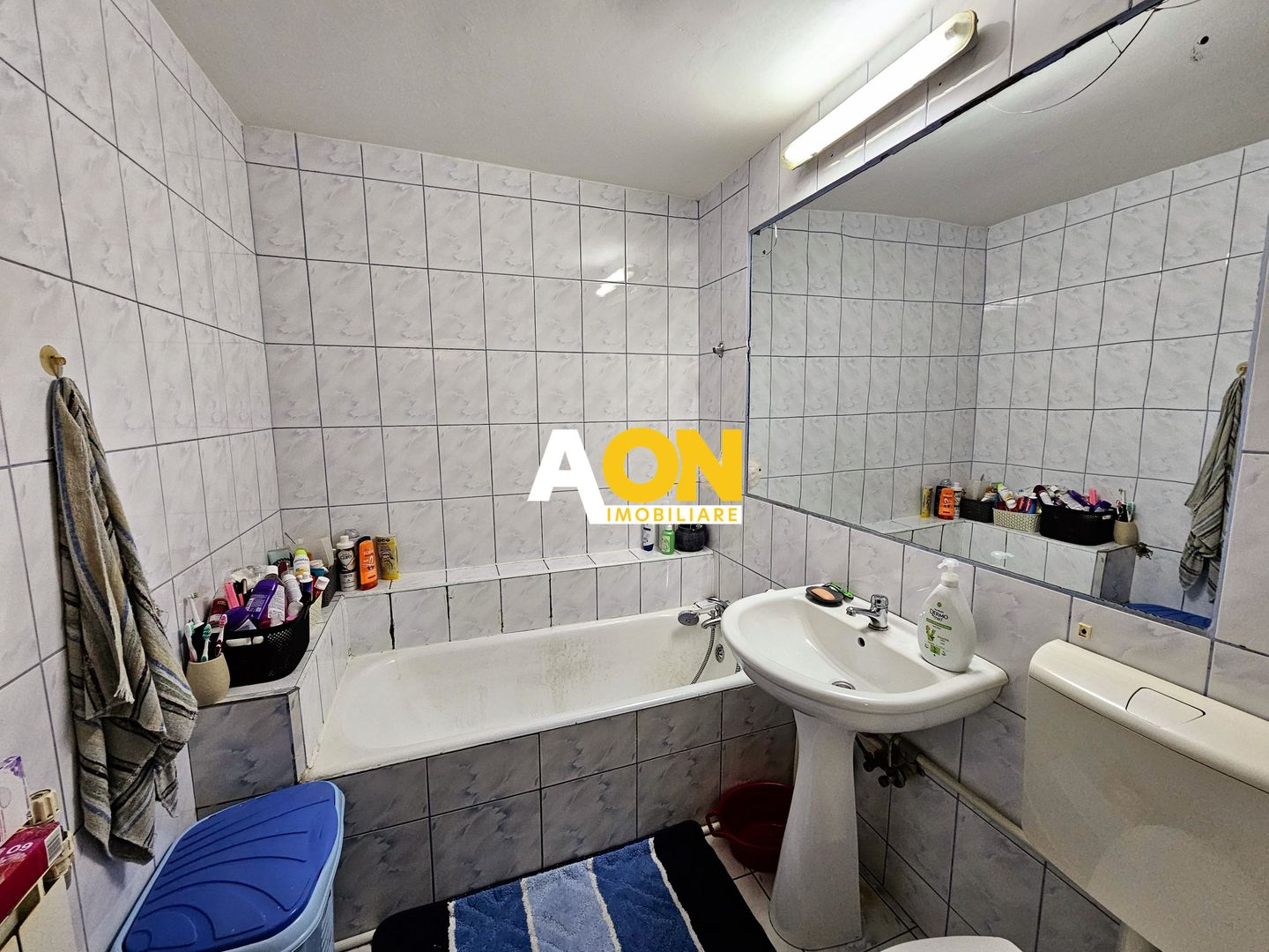 Apartament 2 camere, decomandat, mobilat, utilat, etaj 2, Cetate - Poză 7