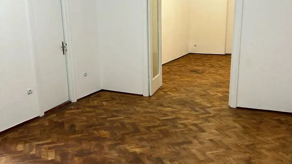 De vanzare Apartament 3 camere Mihail Kogalniceanu facultatea de Drept - Poză 3