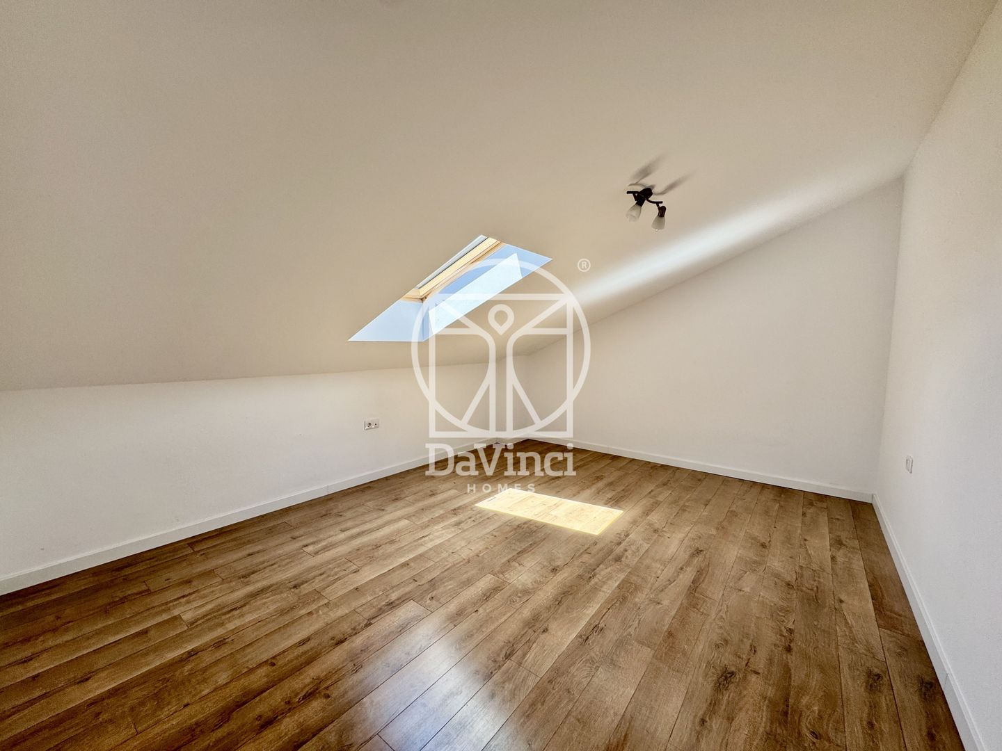 Penthouse 4 camere, 2 bai, intabulat (91Q-Mo-ap.5) - Poză 7