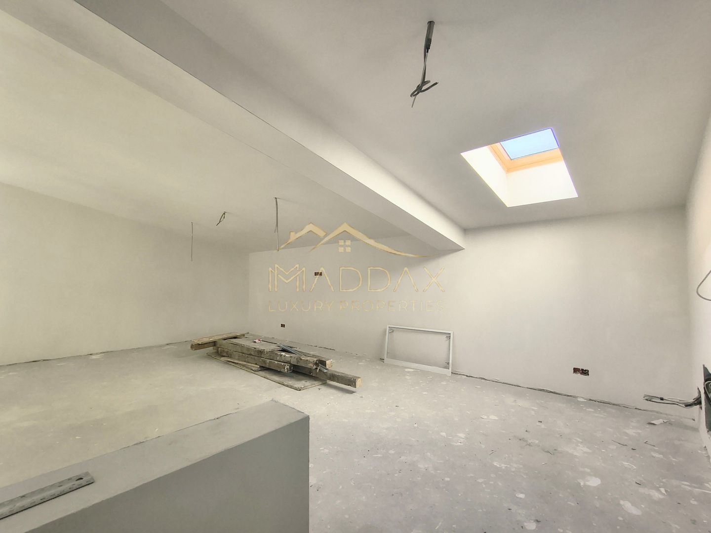 Vila moderna 6 camere // 190mp // teren 300mp // Tunari - Poză 24