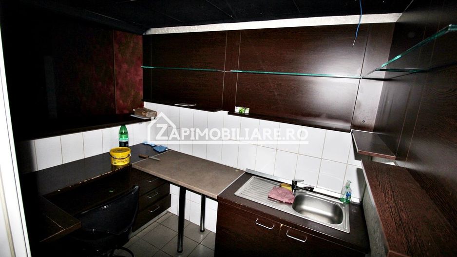 Spatiu Comercial 146 mp. cartier 7 Noiembrie zona Unic - Poză 19