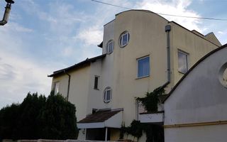 Casa ideala pentru transformare in pensiune - Poză 2