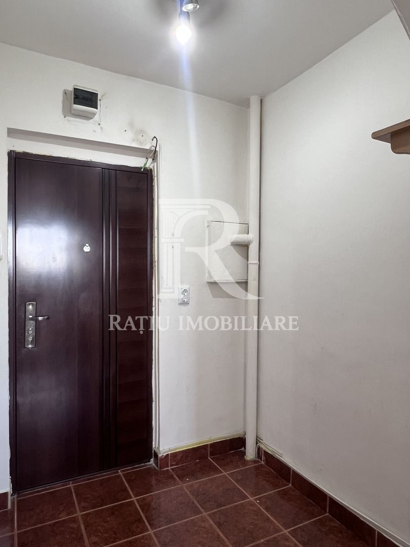 Studio de vanzare | Vedere Panoramica | Ascensor | Rogerius | Oradea - Poză 8