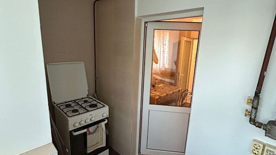 De inchiriat apartament cu 2 camere, General, etaj 1, 400 euro - Poză 2