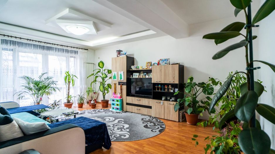 Ciorogarla, P+1Et+Pod, teren 434mp, 5 camere, STB la 300m, COMISION 0% - Poză 1