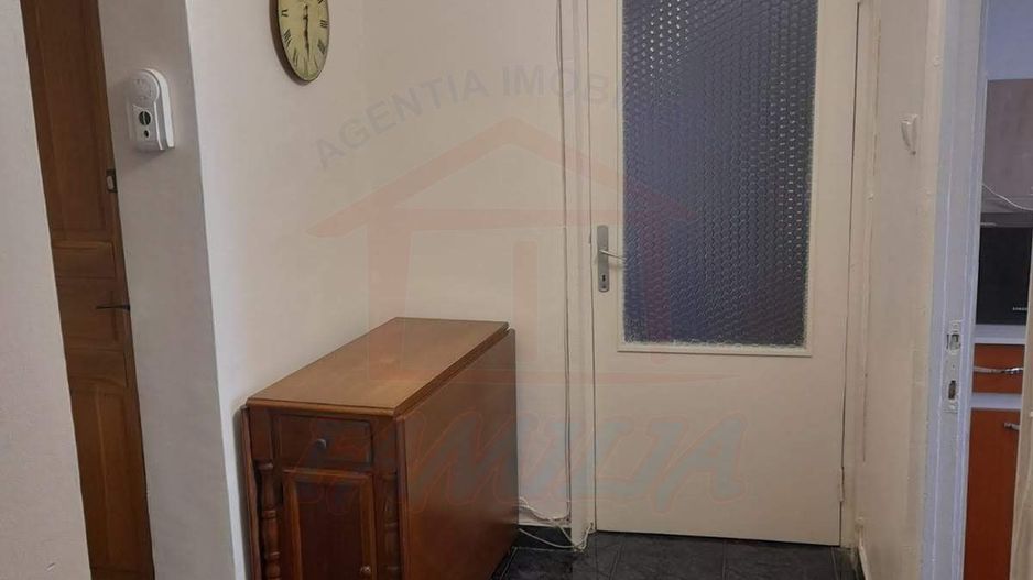 SE VINDE APARTAMENT CU 2 CAMERE, MAZEPA 1, 69.000 EURO - Poză 5
