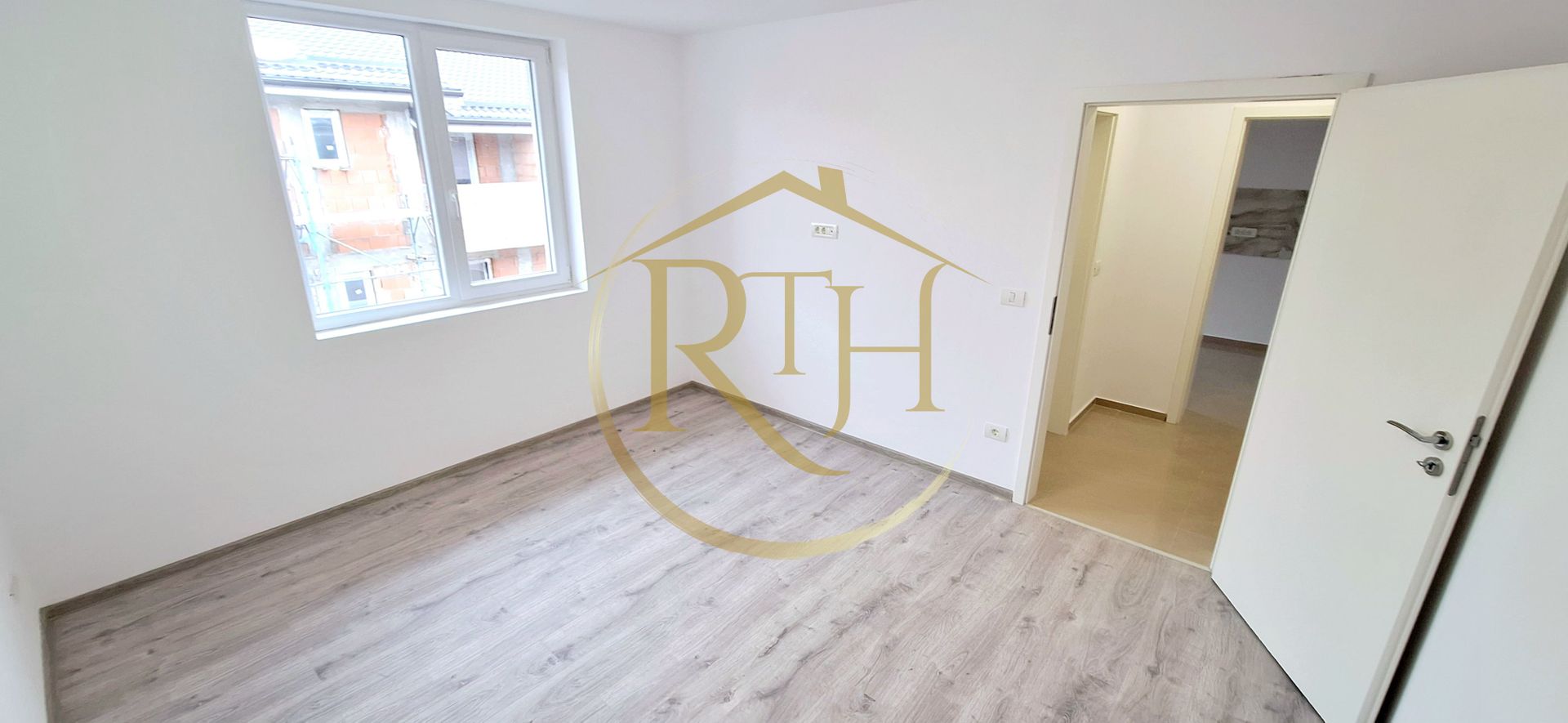 Oferim spre vanzare apartamente cu 1 si 2 camere, Giroc, Zona Centrala - Poză 1