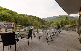 Hotel de Vânzare în Stațiunea Căciulata – Oportunitate Unică de Investiție - Poză 8