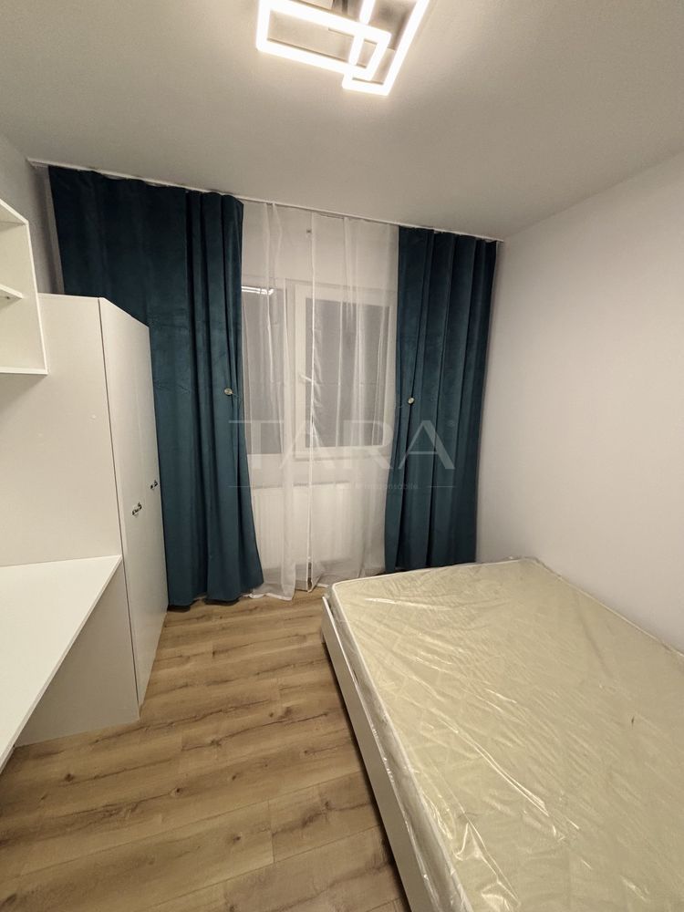 Apartament cu 3 camere, intermediar, complet renovat. - Poză 5