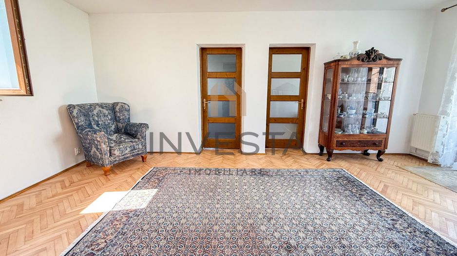 Apartament in vila, etajul 1, Zona Pasapoarte! Garaj inclus in pret! - Poză 3