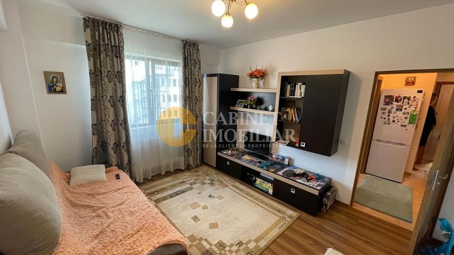 Etaj 2 Apartament 2 Camere Decomandat Cug - Poză 1