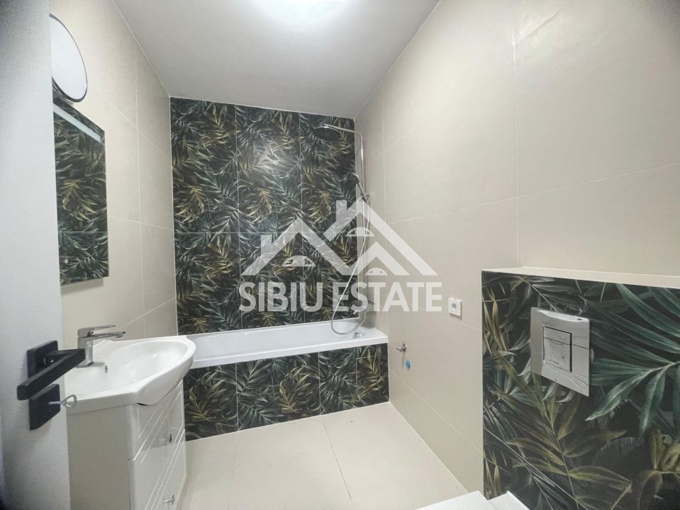 Apartament cu 3 camere, s.utila 70.15 mp.  bloc cu lift-  loc de parcare - Poză 14