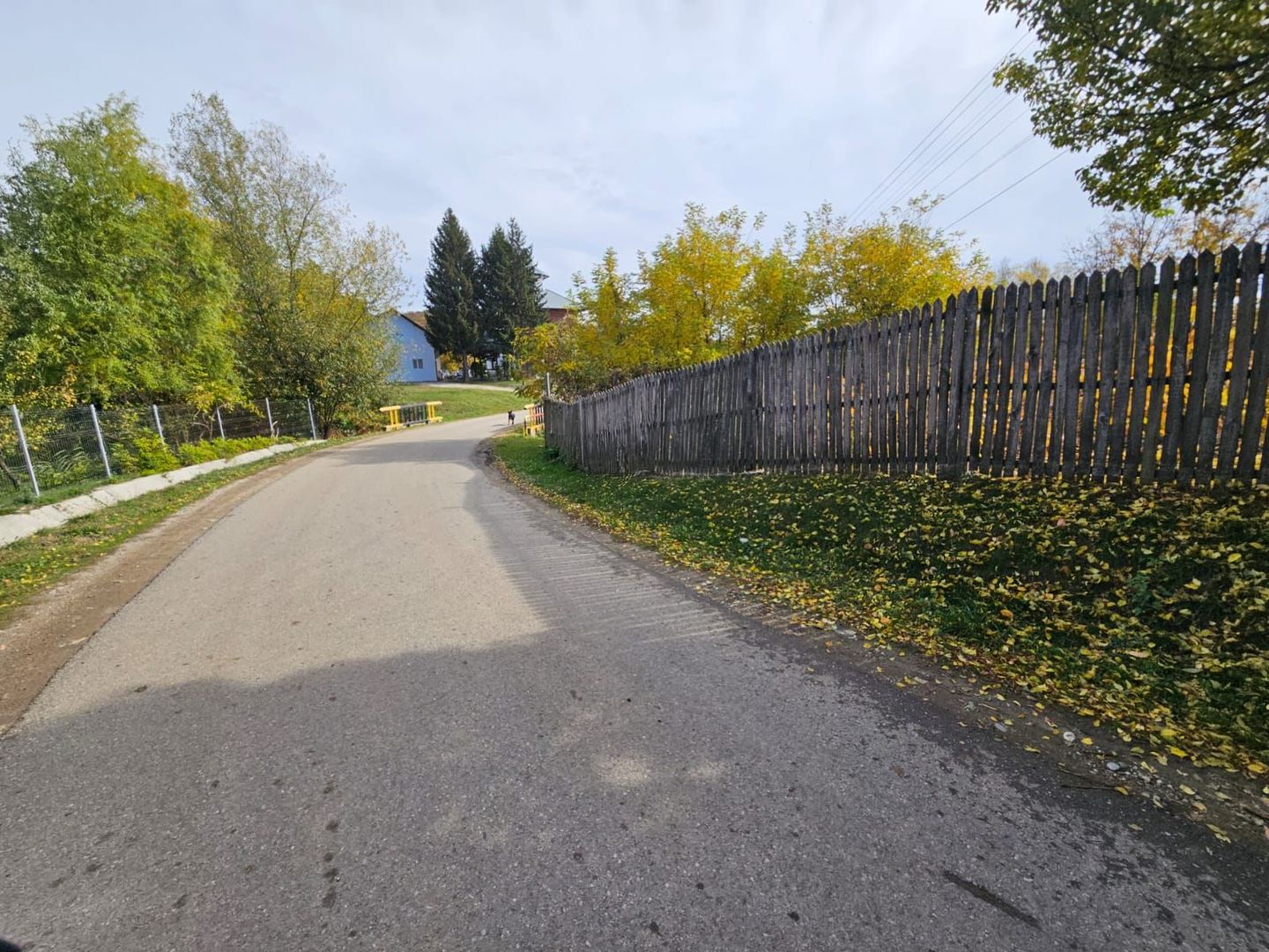 Teren intravilan 690 mp, utilități, lângă Spital Călinești - Poză 8