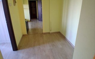 OCAZIE 3 CAMERE METROU GORJULUI 4 minute - Poză 10