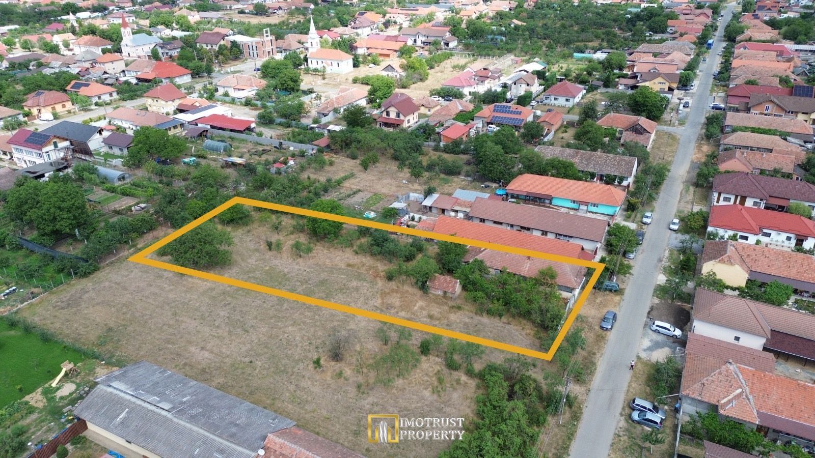 Teren 1.620 mp cu casă și utilități, Sânleani, județul Arad - Poză 1