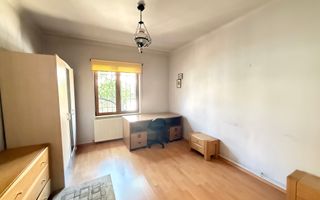 Casa pe parter, singura in curte, in Vatra Luminoasa - Poză 9